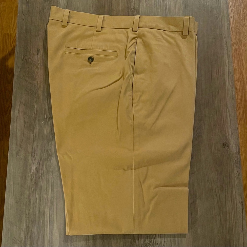 Brooks Brothers Advantage Chino Pants 38/32